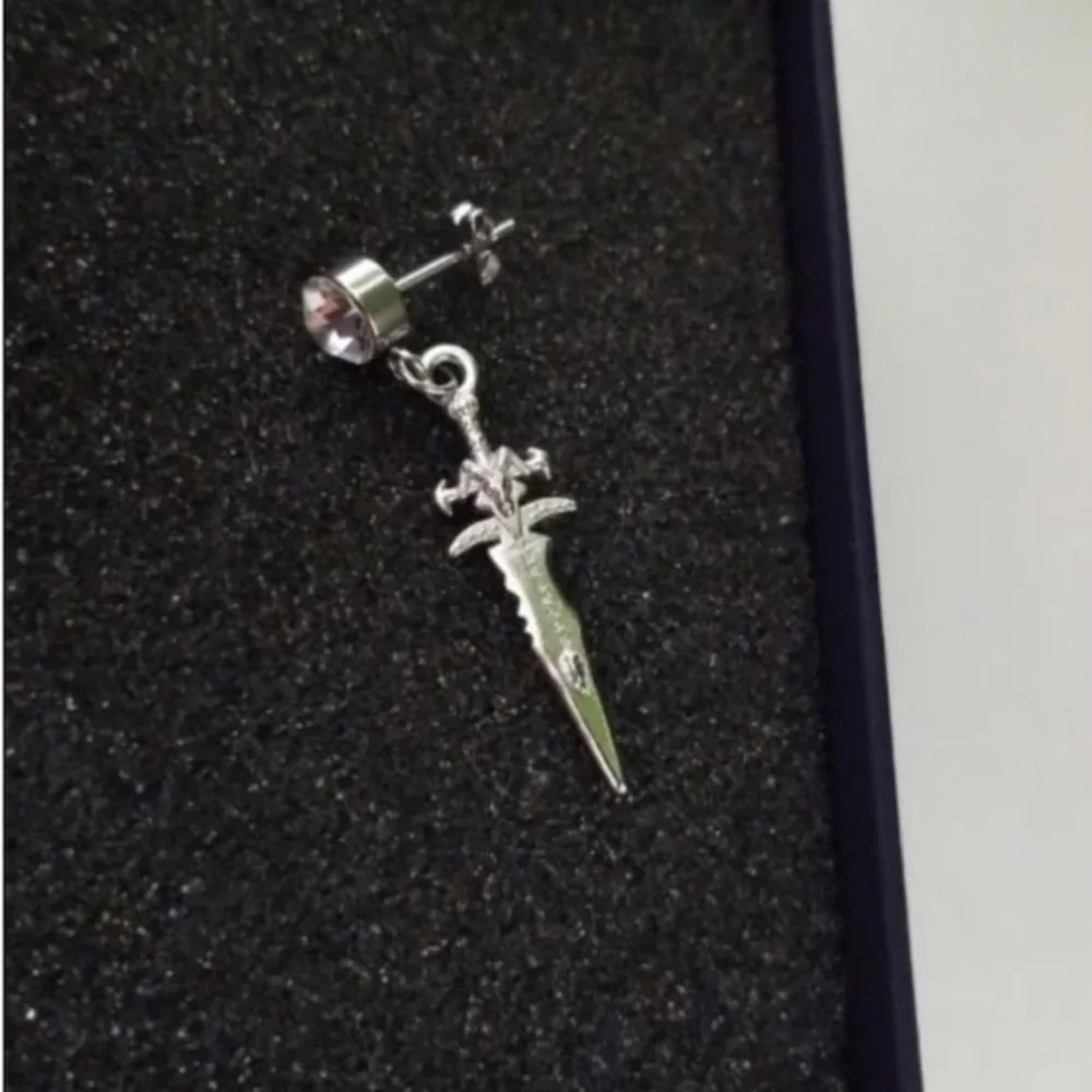 Single Accent Unique Spike stainless steel dagger earrings